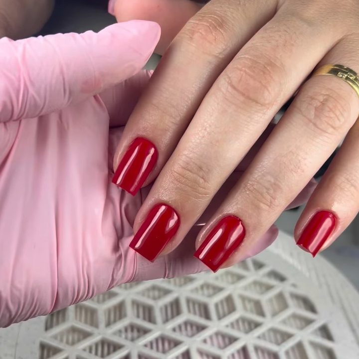 Esmaltação vermelha